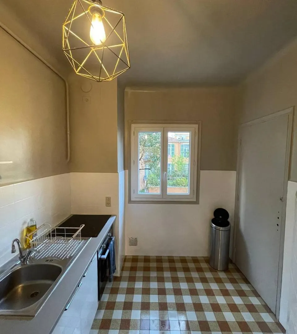 Guest house Cozy Flat In Central Nice