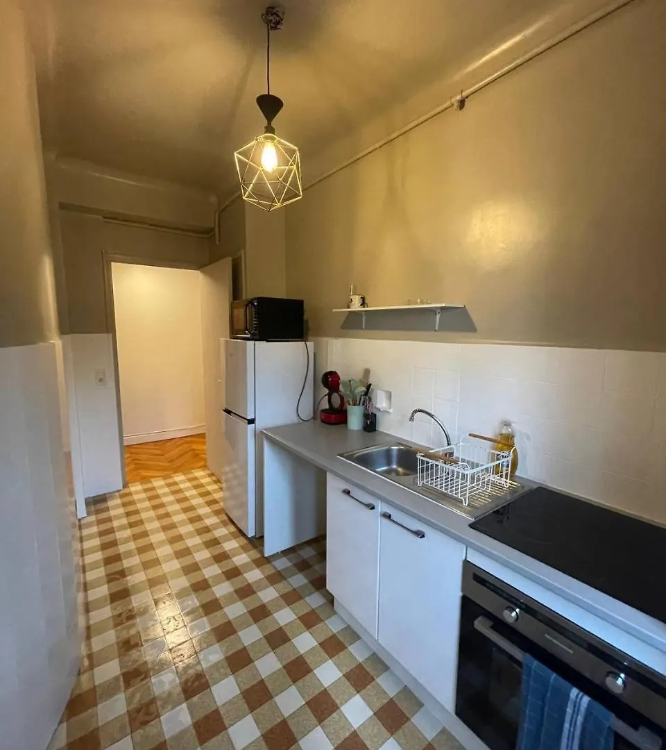 Cozy Flat In Central Nice Guest house