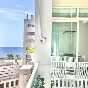 Luxurious 2 Bedrooms Apartment, 30 Meter From Apartment